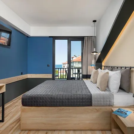 Pidna מלון דירות 4*